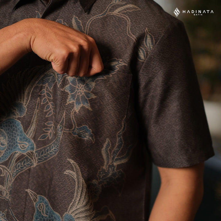 Hadinata Batik Premium Kemeja Batik Pria Lengan Pendek Furing Dobby Garudeya Brown