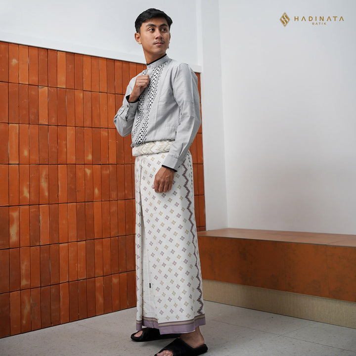 Hadinata Batik Sarung Ayoeb Broken White