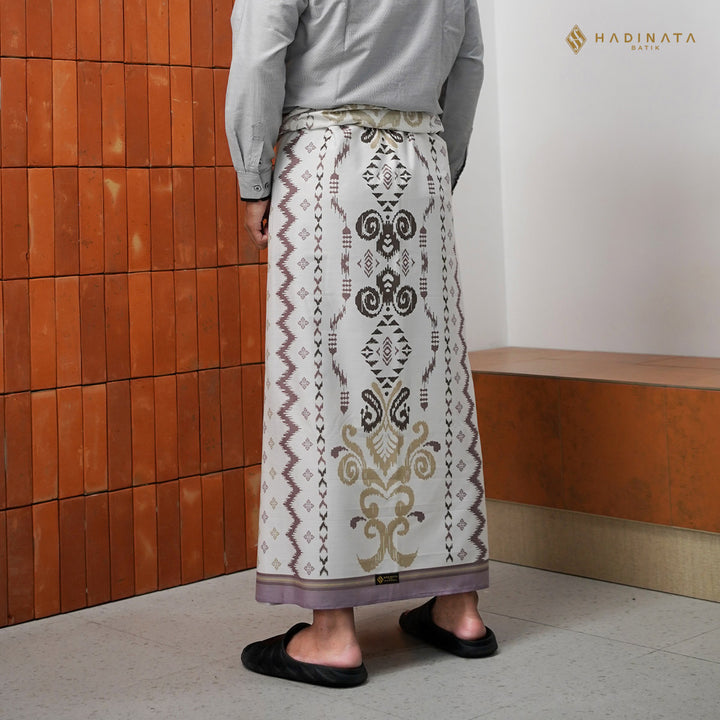 Hadinata Batik Sarung Ayoeb Broken White