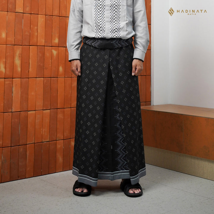 Hadinata Batik Sarung Ayoeb Black
