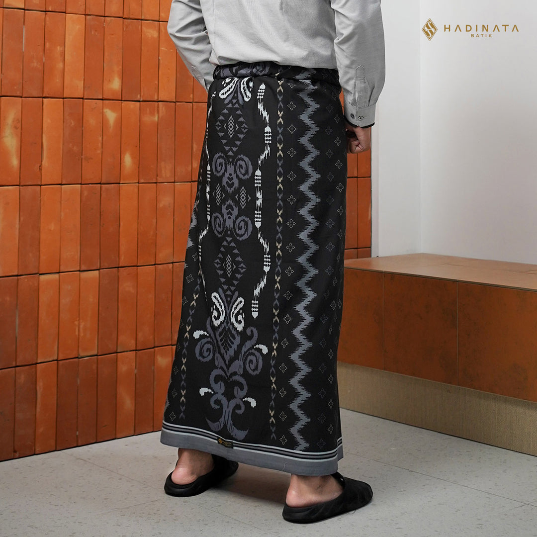 Hadinata Batik Sarung Ayoeb Black