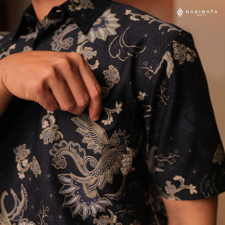 Hadinata Batik Premium Kemeja Batik Pria Lengan Pendek Superfine Sukmara Black