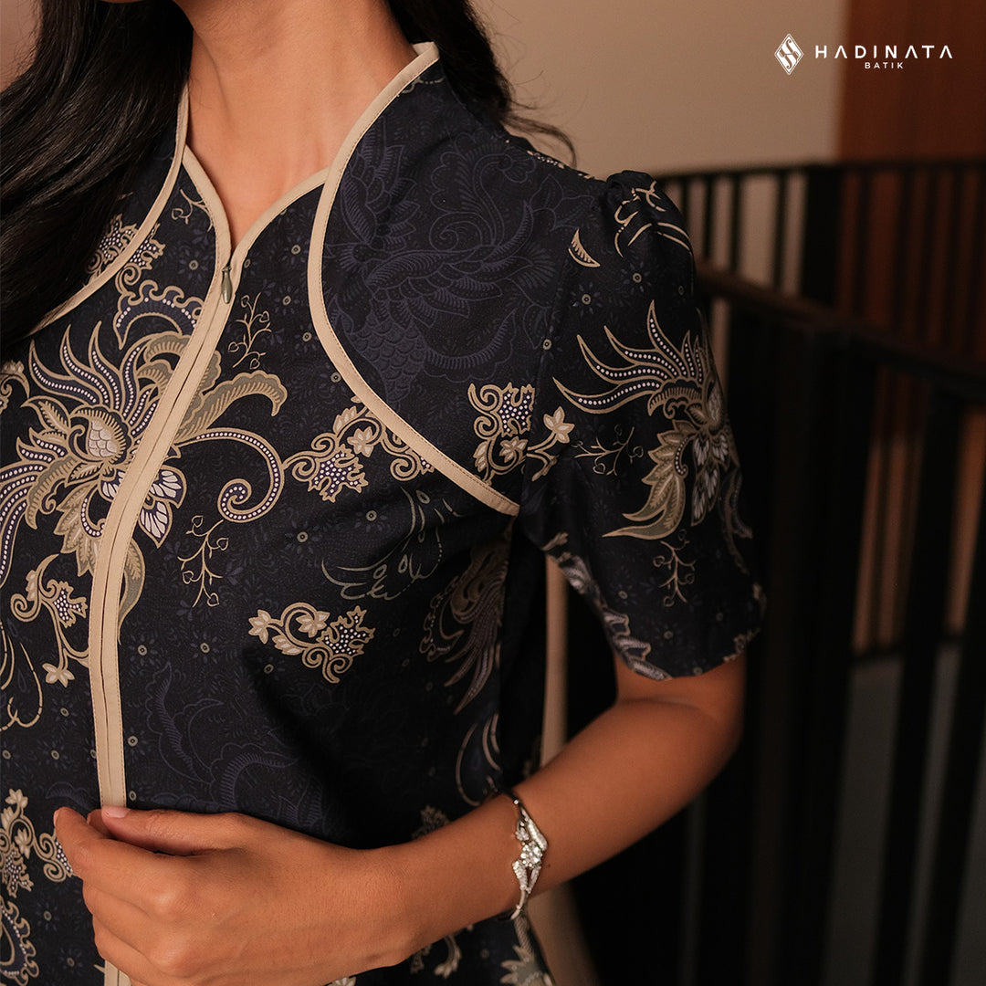 Hadinata Batik Premium Blouse Batik Wanita Lengan Pendek Superfine Sukmara Black