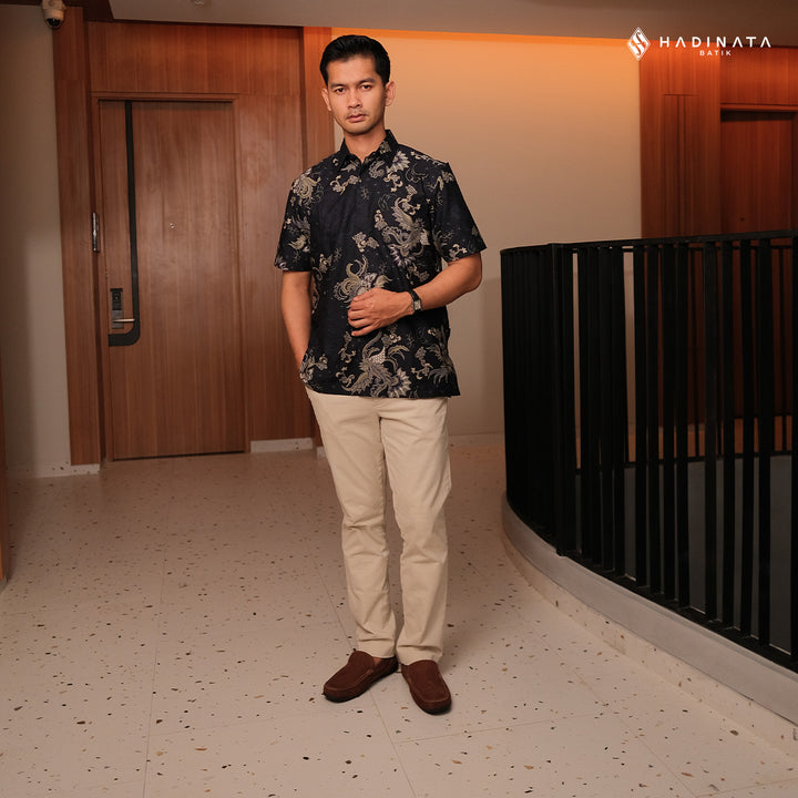 Hadinata Batik Premium Kemeja Batik Pria Lengan Pendek Superfine Sukmara Black