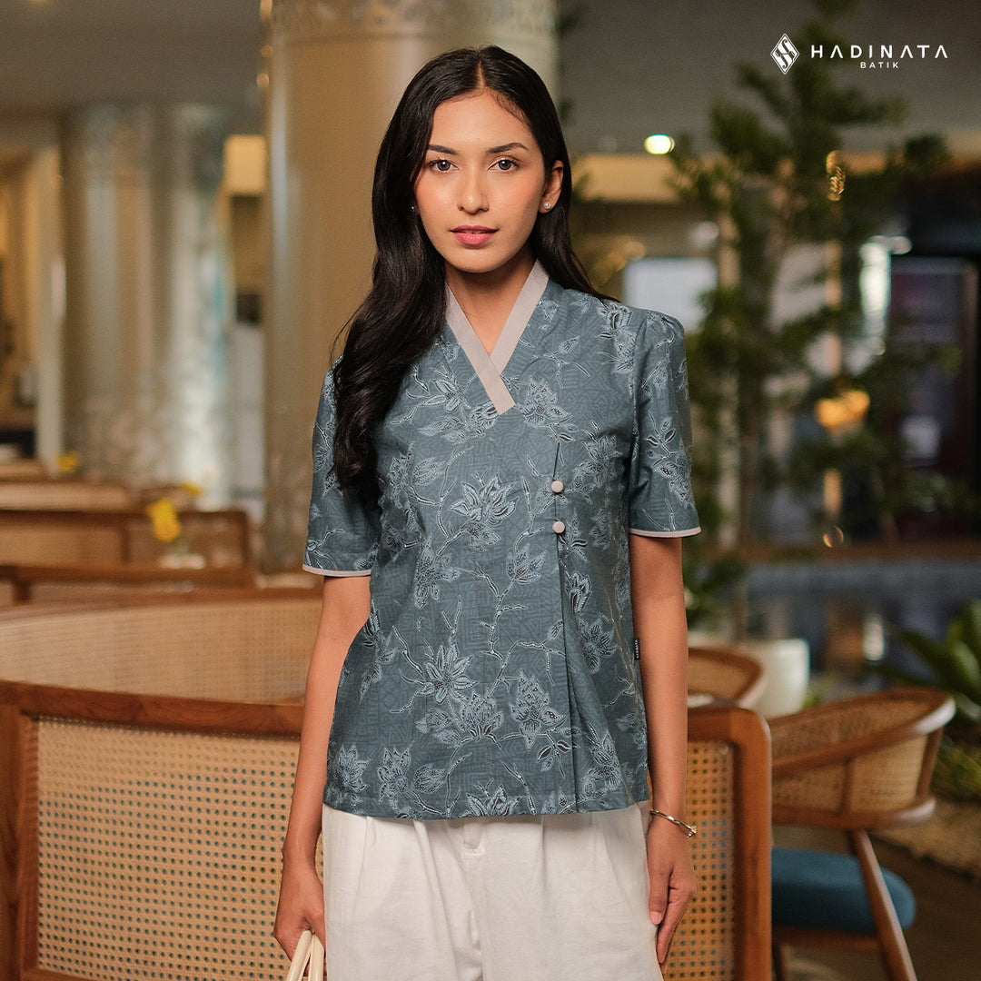 Hadinata Batik Premium Blouse Batik Wanita Lengan Pendek Superfine Wardhani Blue