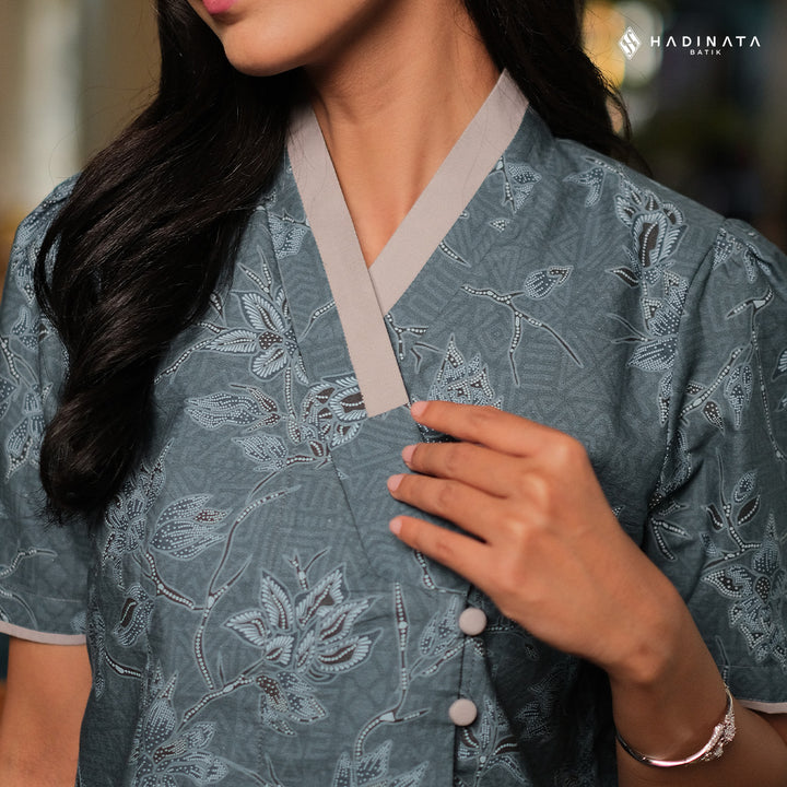 Hadinata Batik Premium Blouse Batik Wanita Lengan Pendek Superfine Wardhani Blue