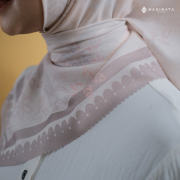 Hadinata Batik Hijab Premium Alina Cream