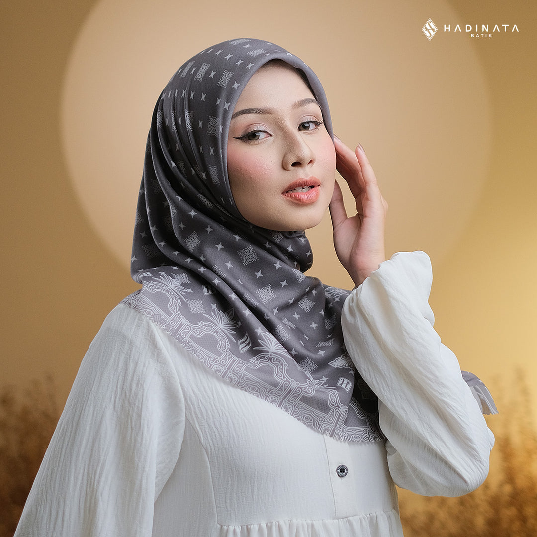 Hadinata Batik Hijab Premium Blerina Black