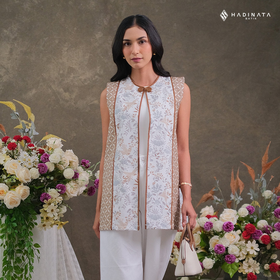 Hadinata Batik Premium Outer Wanita Superfine Furing Widuri White