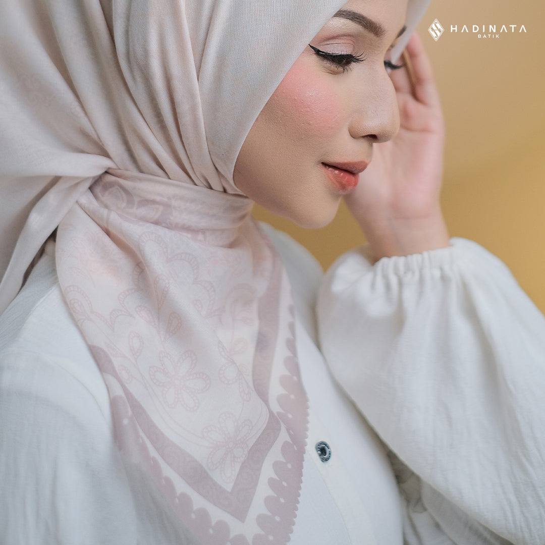 Hadinata Batik Hijab Premium Alina Cream