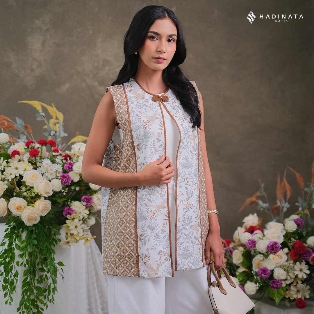 Hadinata Batik Premium Outer Wanita Superfine Furing Widuri White