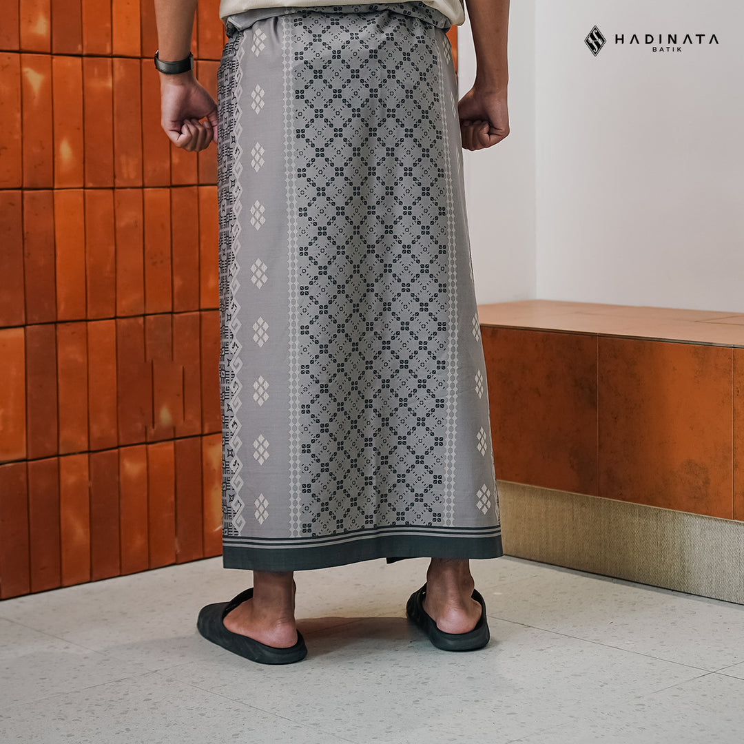 Hadinata Batik Premium Sarung Husein Grey