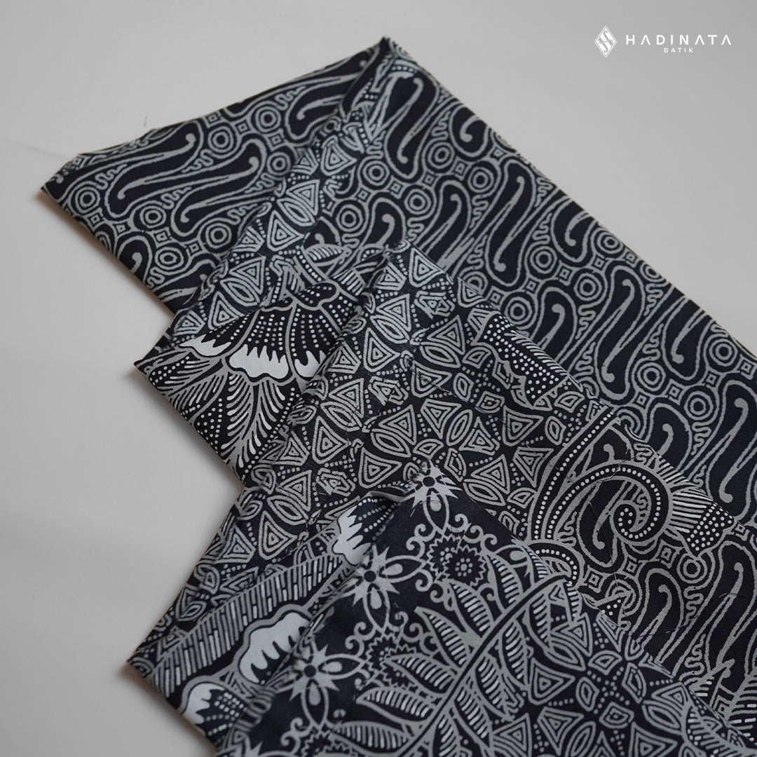 Kain Batik - Akandra Black