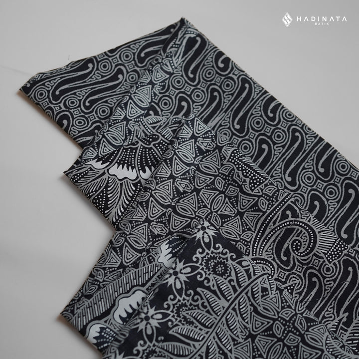 Kain Batik - Akandra Black