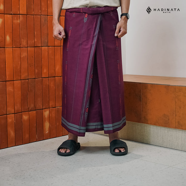 Hadinata Batik Premium Sarung Saskara Maroon