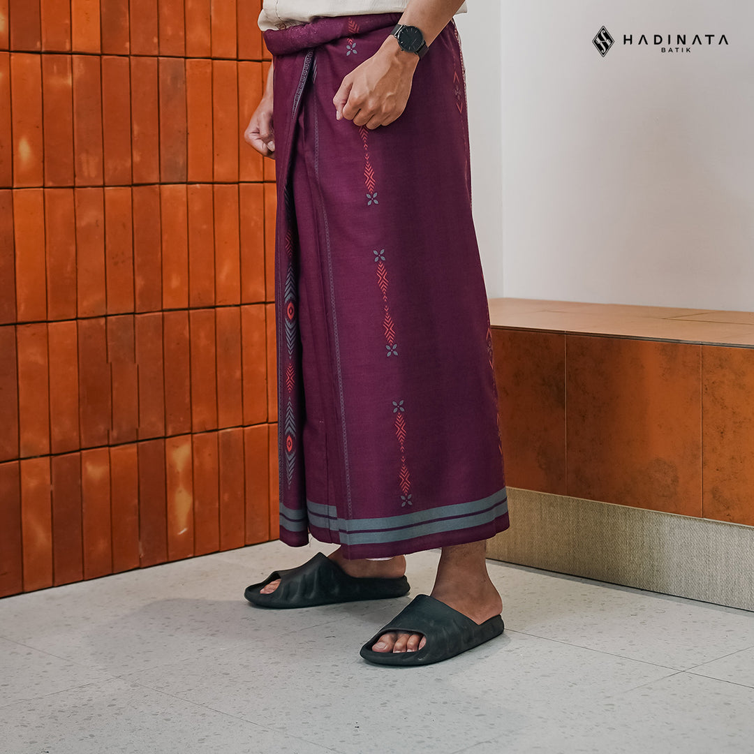Hadinata Batik Premium Sarung Saskara Maroon