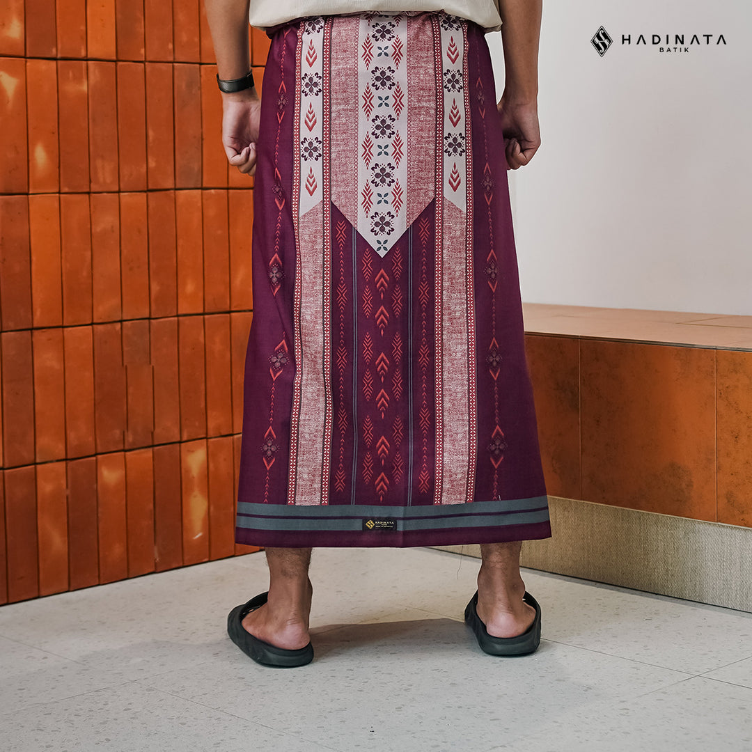 Hadinata Batik Premium Sarung Saskara Maroon