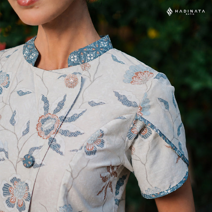 Hadinata Batik Premium Blouse Batik Wanita Lengan Pendek Superfine Sherenia Cream
