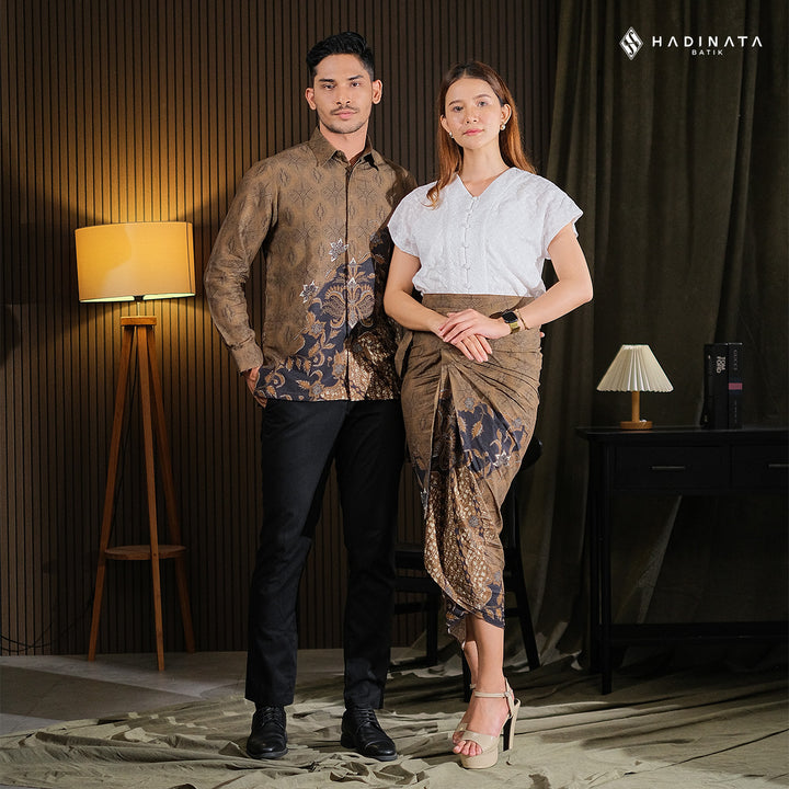 Hadinata Batik Sarimbit Set Batik Couple Vardhana Brown - Kemeja Panjang Dobby Furing & Rok Lilit