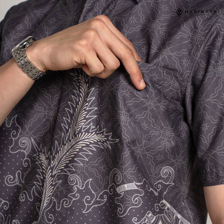 Hadinata Batik Premium Kemeja Batik Pria Lengan Pendek Superfine Datura Grey