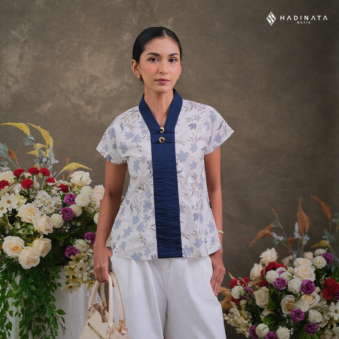 Hadinata Batik Premium Blouse Batik Wanita Lengan Pendek Superfine Vidalea White