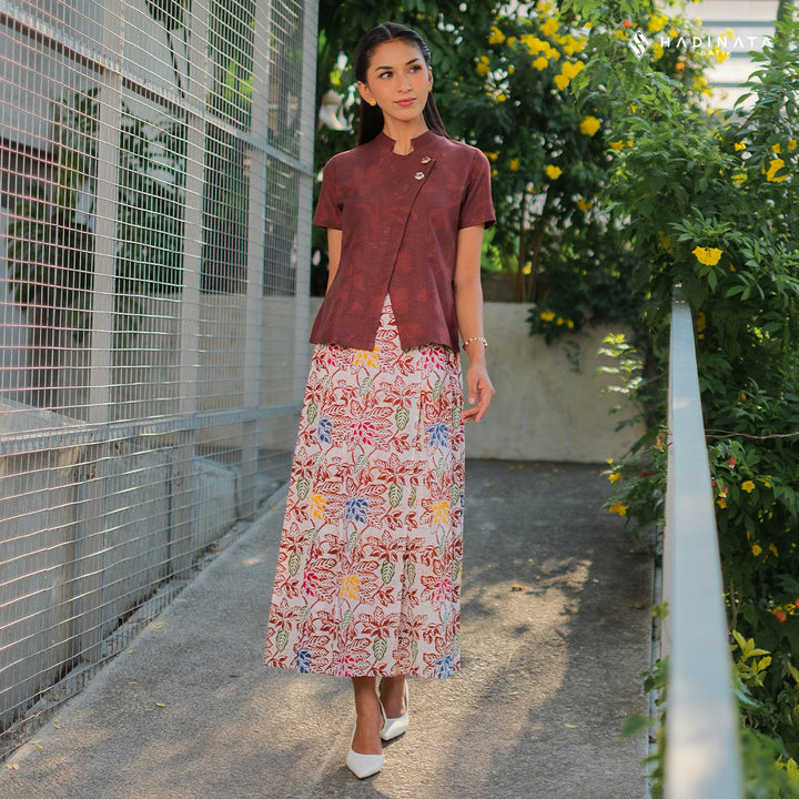 Hadinata Batik Wanita Premium Kebaya Dobby Lengan Pendek Lir Sasmita Maroon