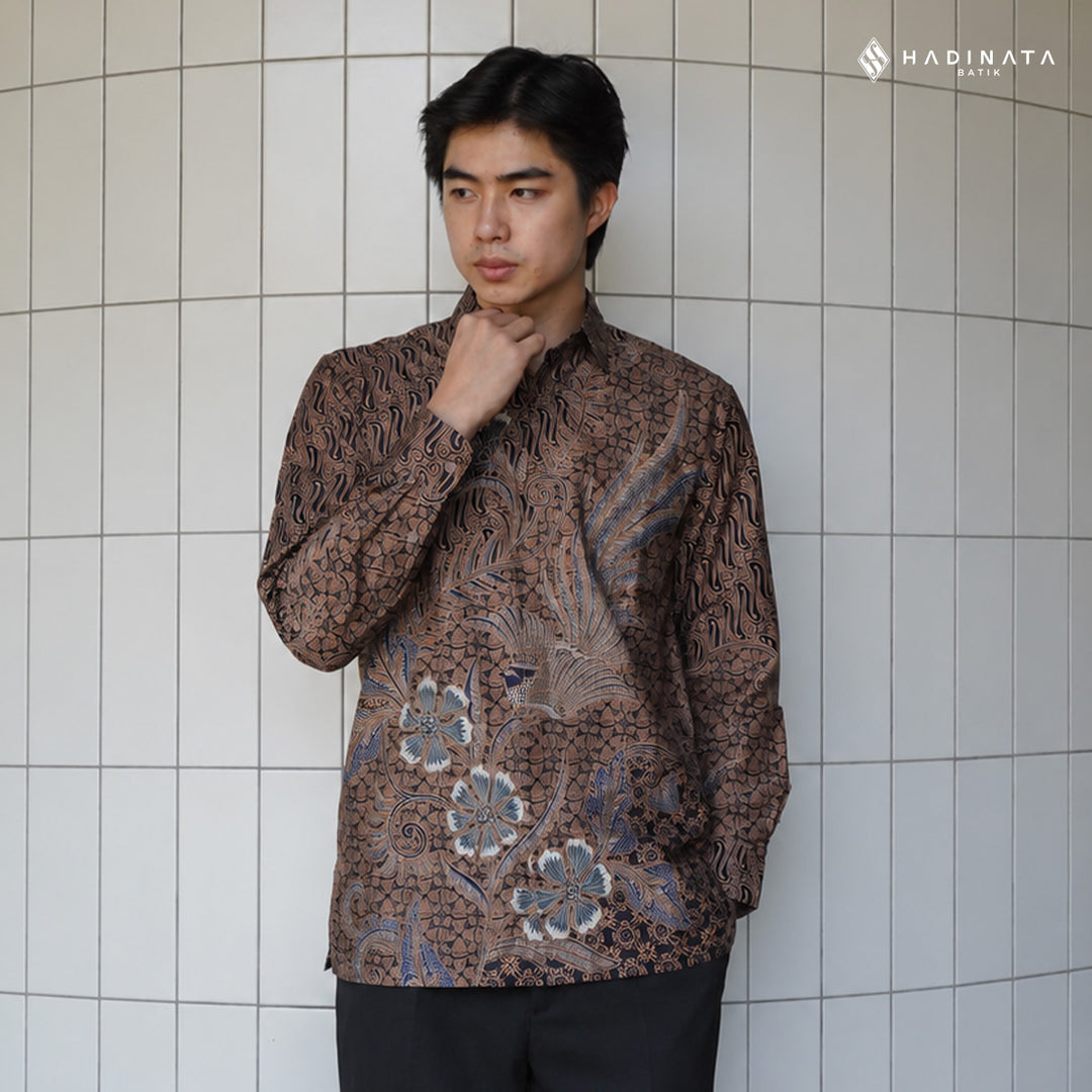 Hadinata Batik Premium Kemeja Batik Pria Lengan Panjang Superfine Furing Akandra Brown