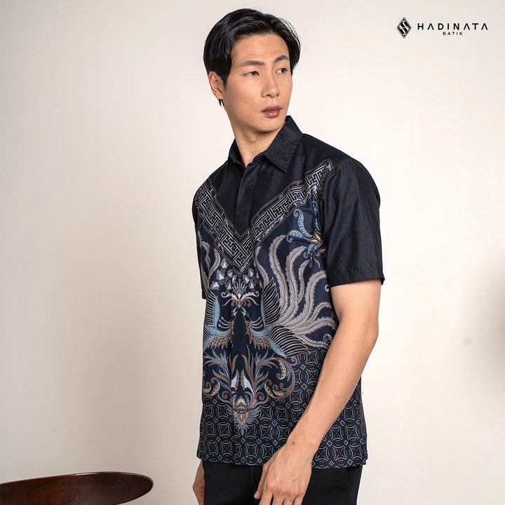 Hadinata Batik Premium Kemeja Batik Pria Lengan Pendek Superfine Himaira Navy