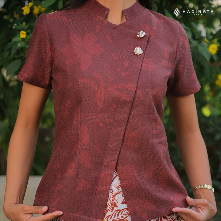 Hadinata Batik Wanita Premium Kebaya Dobby Lengan Pendek Lir Sasmita Maroon