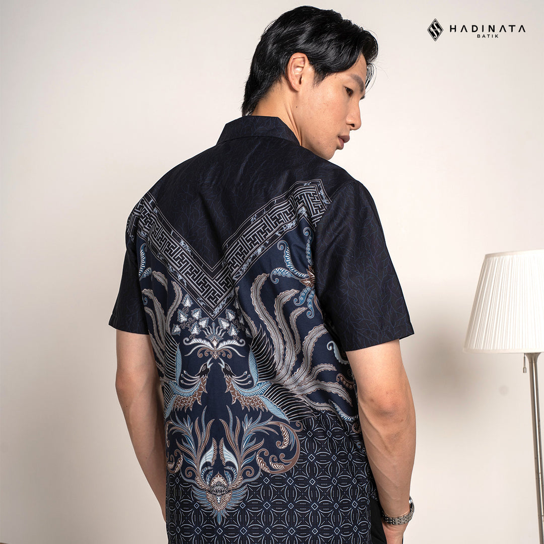 Hadinata Batik Premium Kemeja Batik Pria Lengan Pendek Superfine Himaira Navy