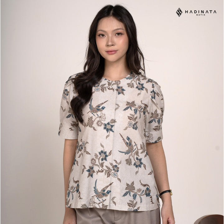 Hadinata Batik Premium Blouse Batik Wanita Lengan Pendek Superfine Rinanti Cream