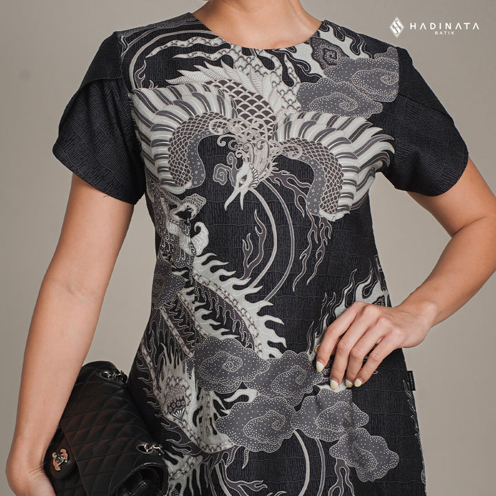 Hadinata Batik Premium Blouse Batik Wanita Lengan Pendek Superfine Bhawana Black