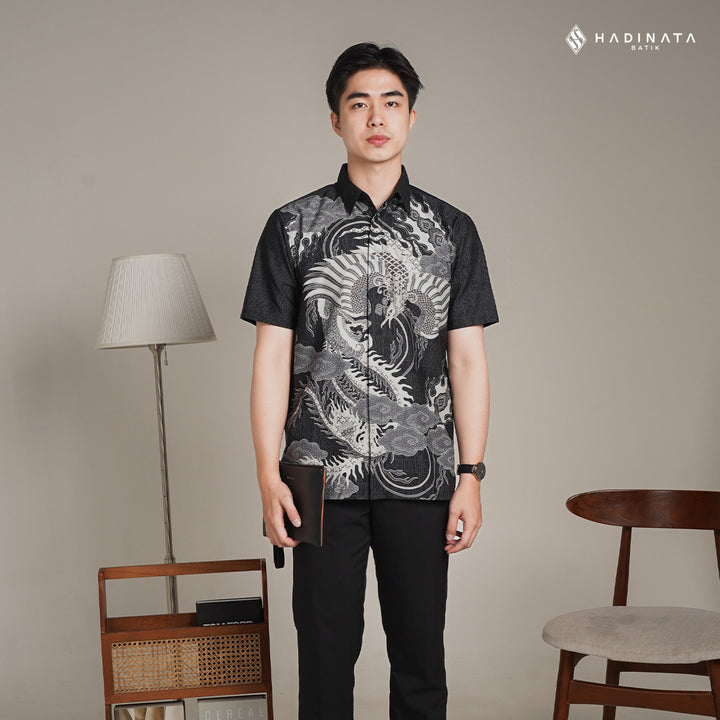 Hadinata Batik Premium Kemeja Batik Pria Lengan Pendek Superfine Bhawana Black
