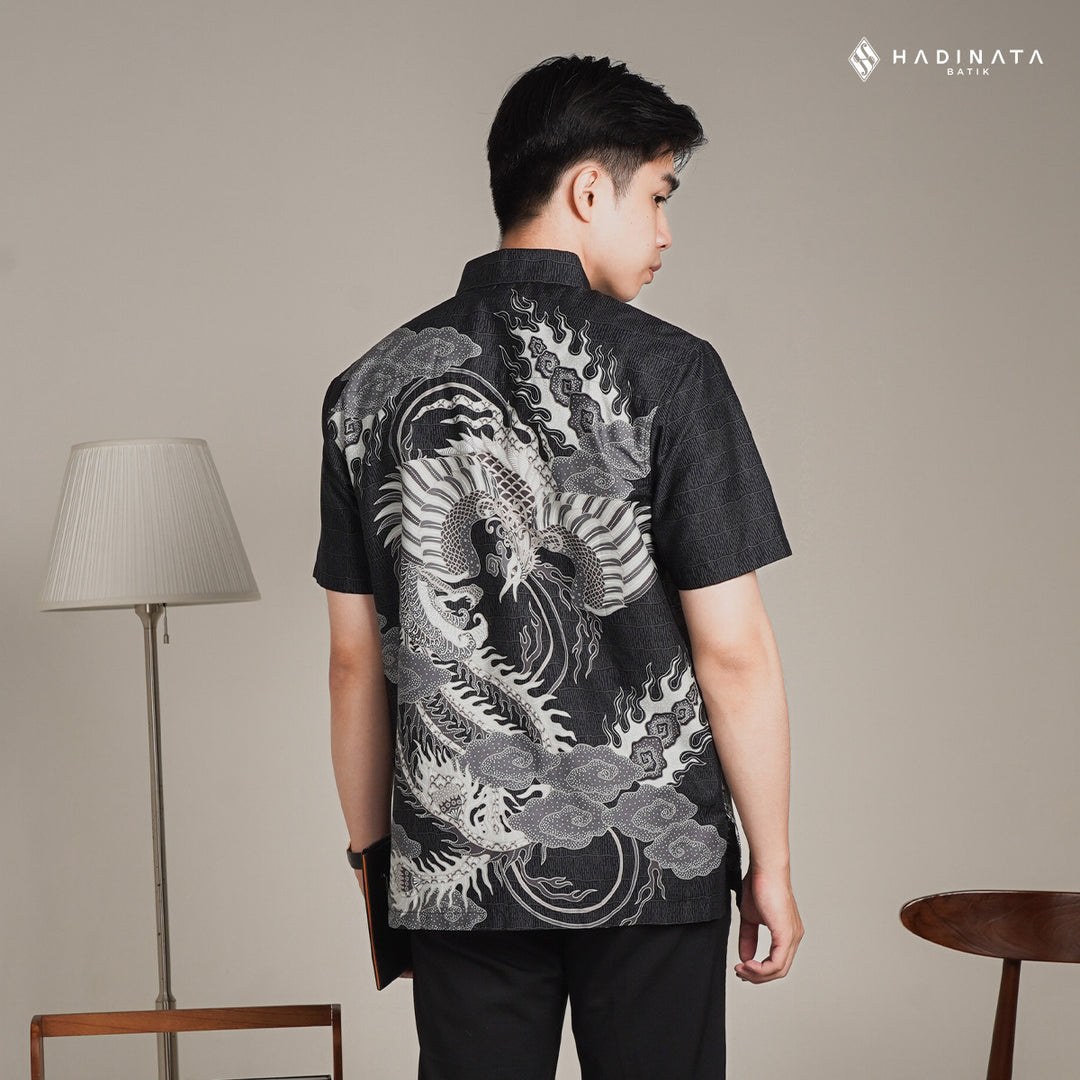 Hadinata Batik Premium Kemeja Batik Pria Lengan Pendek Superfine Bhawana Black