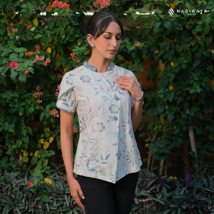 Hadinata Batik Premium Blouse Batik Wanita Lengan Pendek Superfine Sherenia Cream