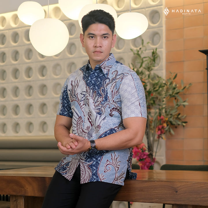 Hadinata Batik Premium Kemeja Batik Pria Lengan Pendek Superfine Bhumi Paksi Blue
