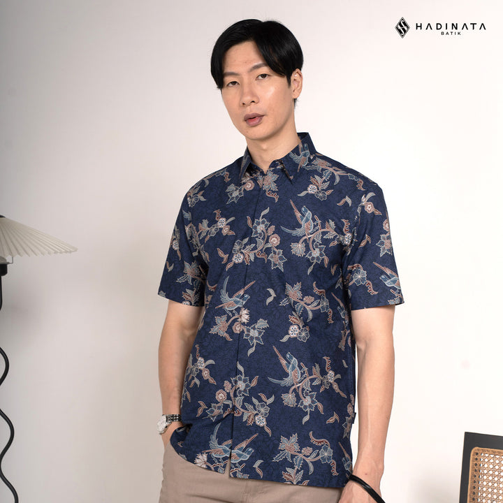 Hadinata Batik Premium Pria Kemeja Pendek Slim Fit Superfine Rinanti Navy