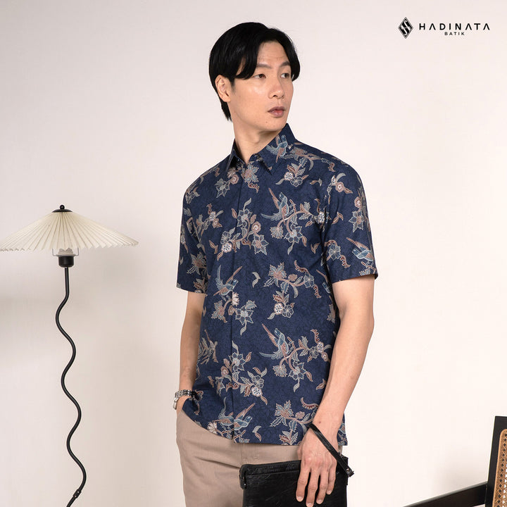 Hadinata Batik Premium Pria Kemeja Pendek Slim Fit Superfine Rinanti Navy