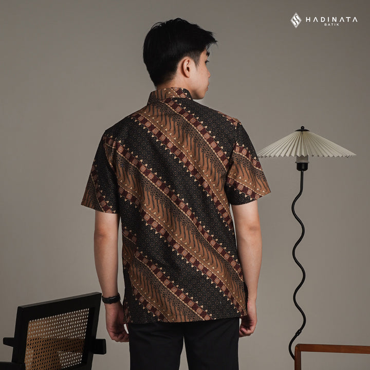 Hadinata Batik Premium Kemeja Batik Pria Lengan Pendek Superfine Sarkara Sogan