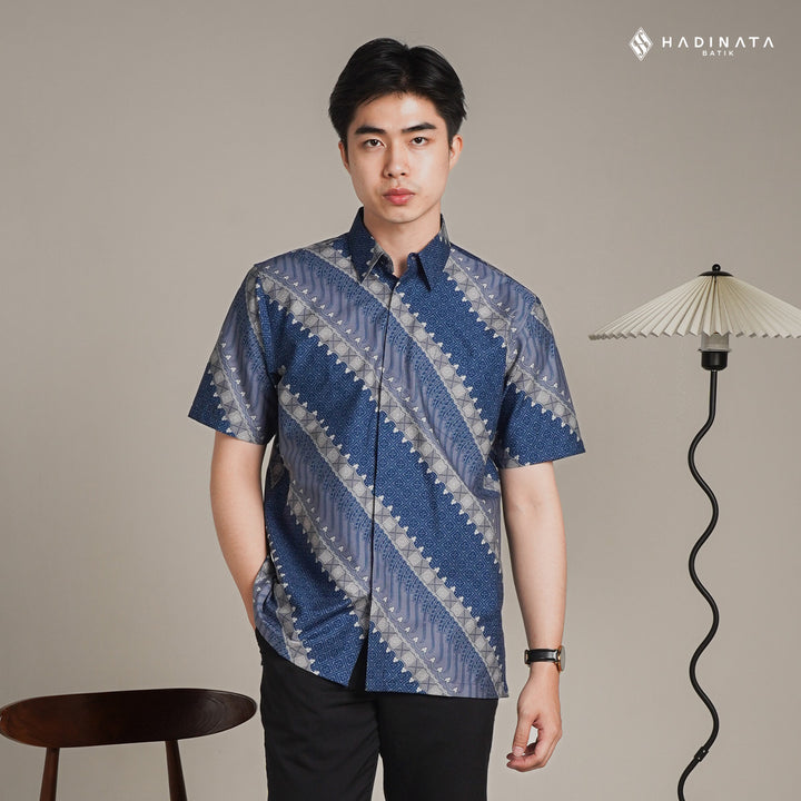 Hadinata Batik Premium Kemeja Batik Pria Lengan Pendek Superfine Sarkara Navy