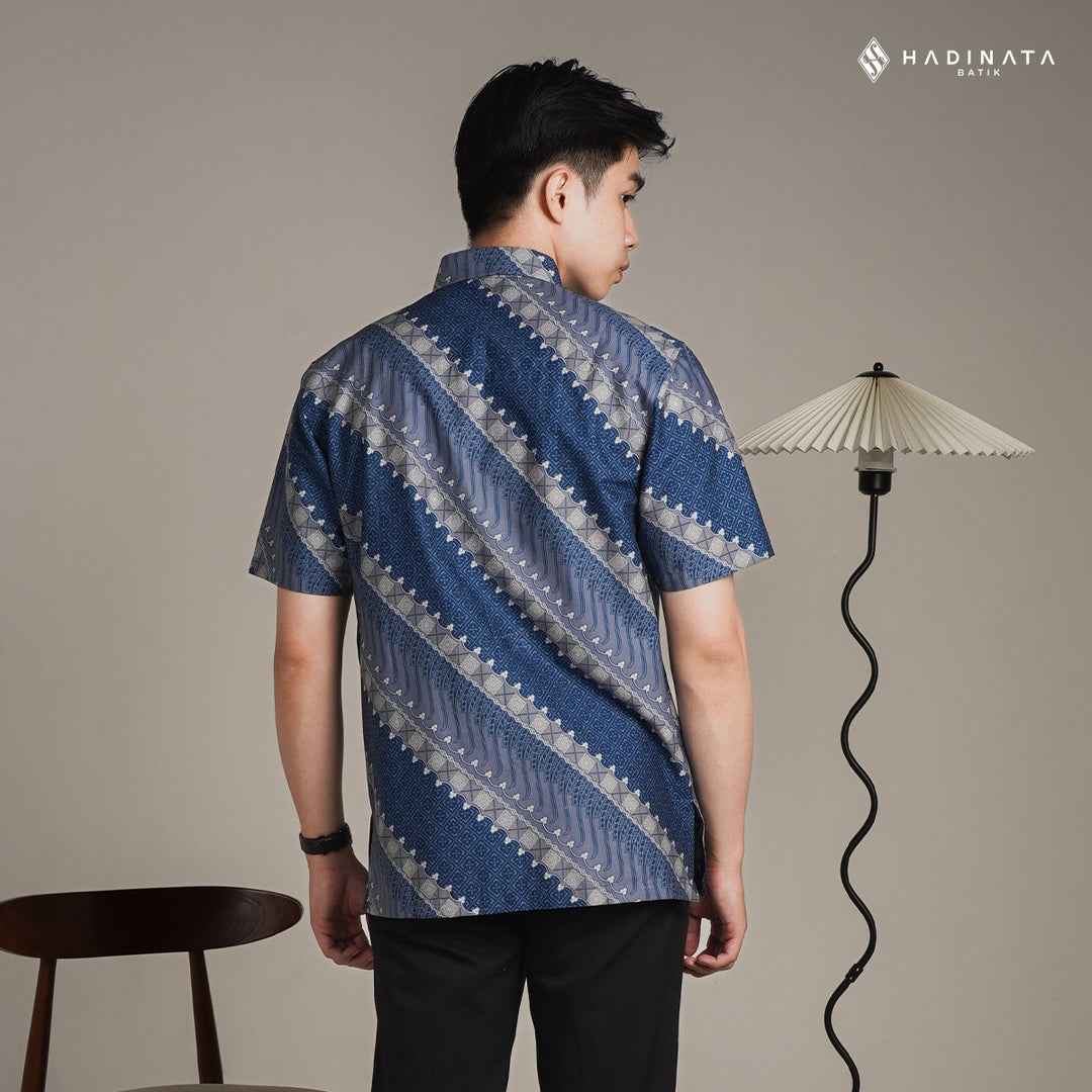 Hadinata Batik Premium Kemeja Batik Pria Lengan Pendek Superfine Sarkara Navy