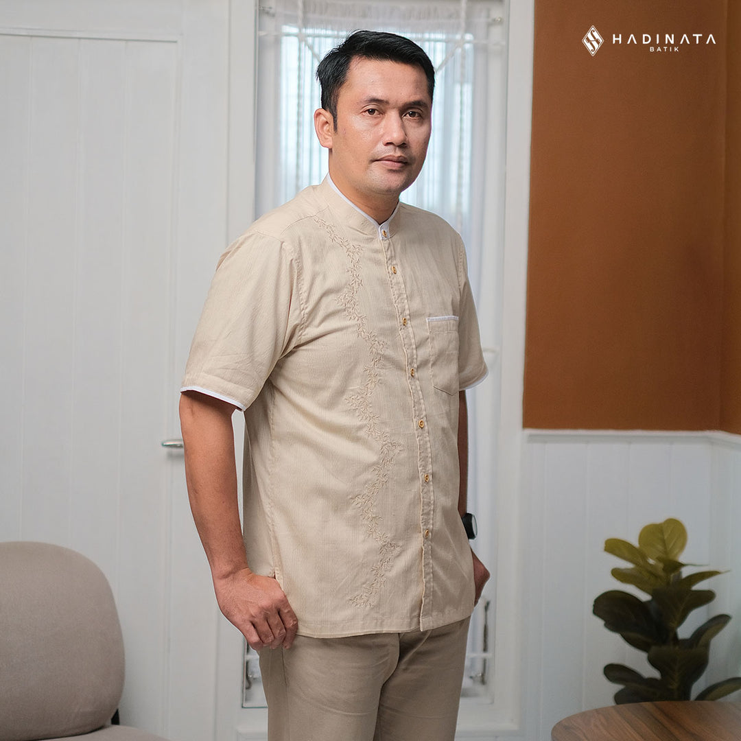 Hadinata Batik Premium Kemeja Pria Lengan Pendek Koko Dobby Zayn Cream