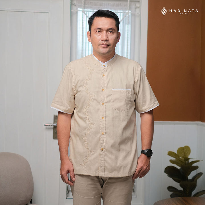 Hadinata Batik Premium Kemeja Pria Lengan Pendek Koko Dobby Zayn Cream