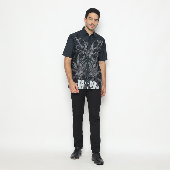 Hadinata Batik Pria Kemeja Pendek Slimfit Ranvir Ranita