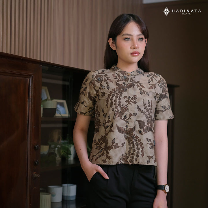 Hadinata Batik Premium Blouse Batik Wanita Lengan Pendek Superfine Wihangga Brown