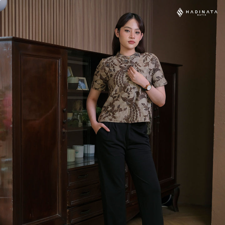 Hadinata Batik Premium Blouse Batik Wanita Lengan Pendek Superfine Wihangga Brown
