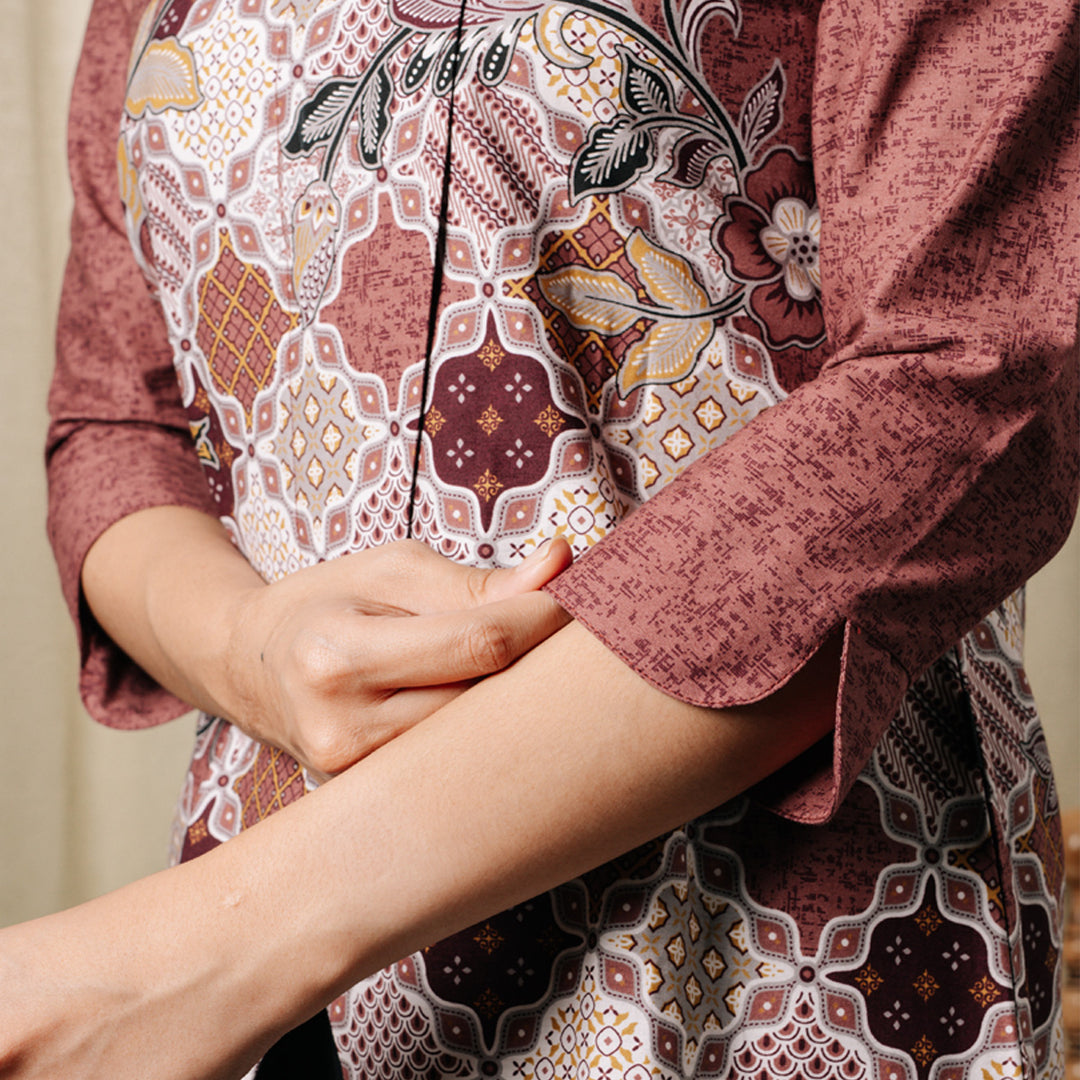 Hadinata Batik Wanita Superfine Blouse Dinesha Dhines