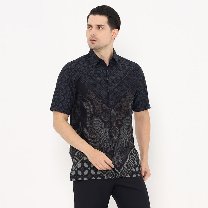 Hadinata Batik Premium Kemeja Batik Pria Lengan Pendek Superfine Amartya Arshi