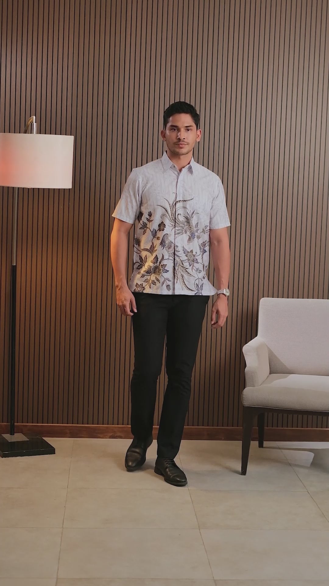 Kemeja Batik Lengan Pendek - Rona Runa White