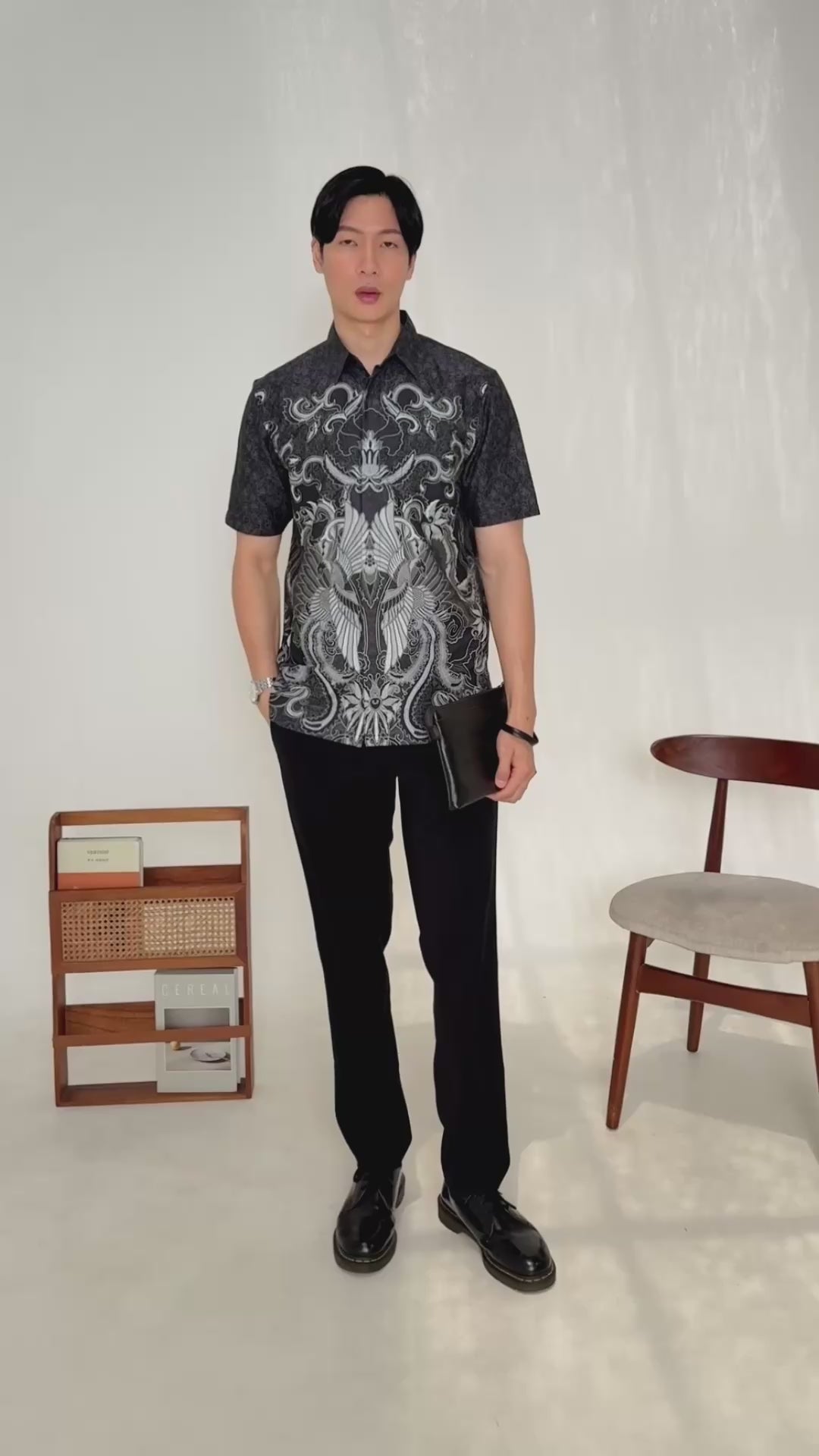 Hadinata Batik Premium Kemeja Batik Pria Lengan Pendek Superfine Harsh Black